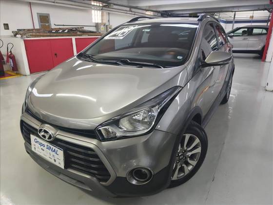 HYUNDAI HB20X 1.6 16V STYLE FLEX 4P AUTOMÁTICO